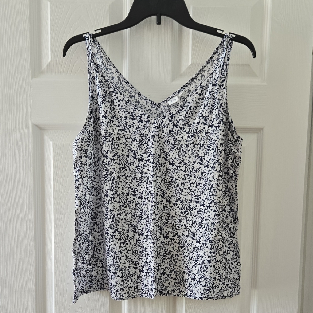 GAP Navy Blue and White Sleeveless Floral Tank Top